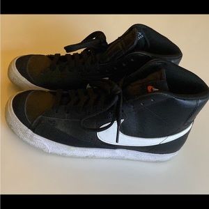 Nike Blazer Mid